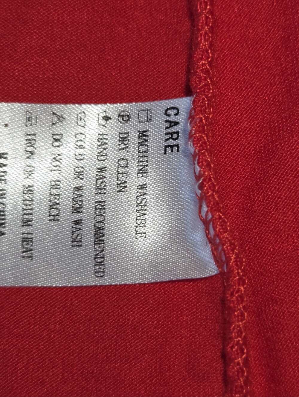 Red Wrap Top With Ruched Detail~~~NWT - Picture 4 of 4
